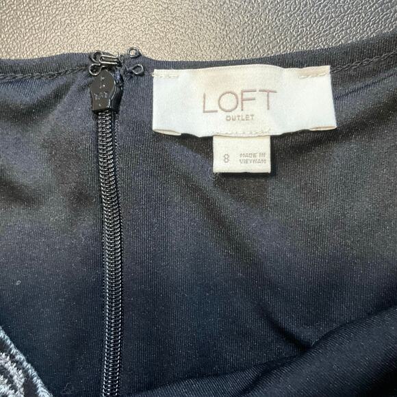 Loft Dark Floral Black and Silver Scoop Neck A Line Knee Length Dress Size 8 - Picture 4 of 7